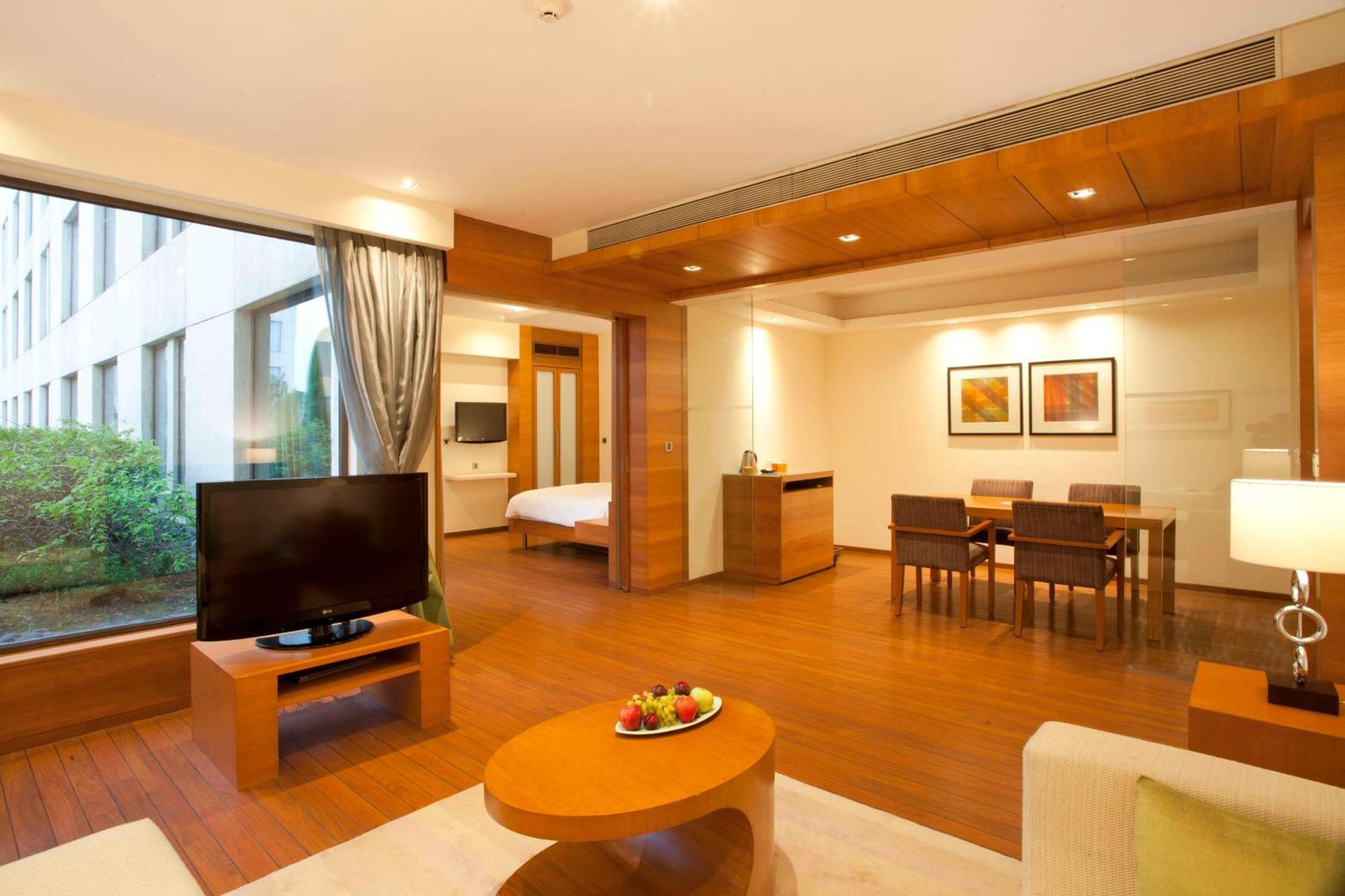 Hyatt פונה מראה חיצוני תמונה Suite at the Park, Hyderabad