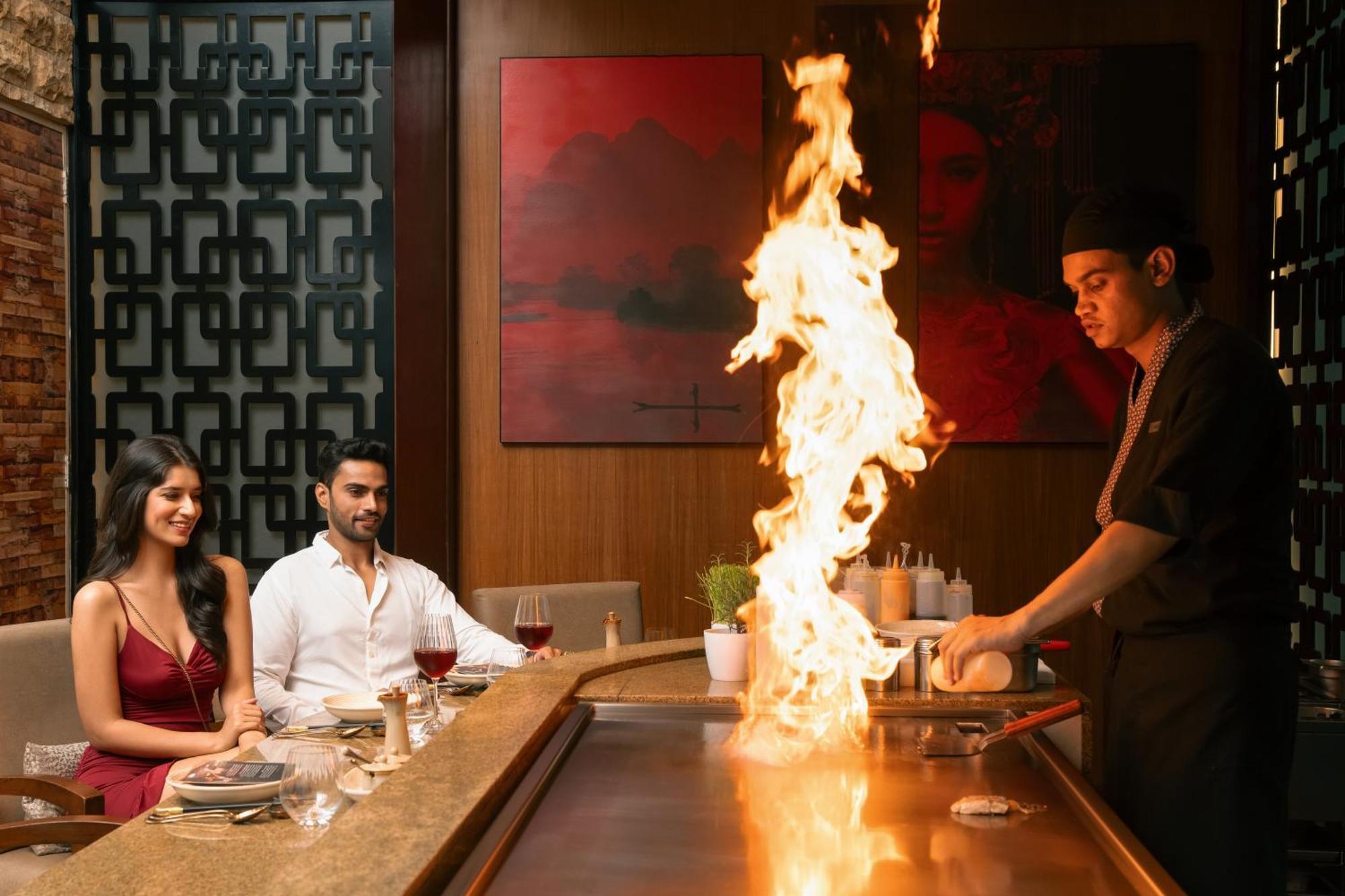 Hyatt פונה מראה חיצוני תמונה Teppanyaki at the Taj Mahal Palace, Mumbai
